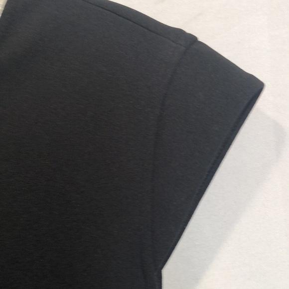 Vince Camuto fit and flare black dress cap sleeves topstitching size 2 - Picture 5 of 5